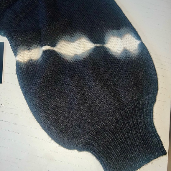 NEW 🖤🖤🖤with TAGS. Black and creamy white knit sweater, size m, beautiful sweater - Picture 3 of 14